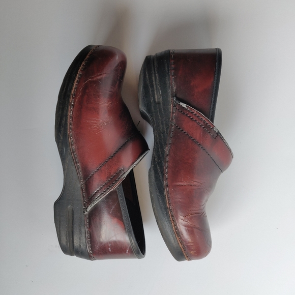 Dansko Clogs - Picture 4 of 8